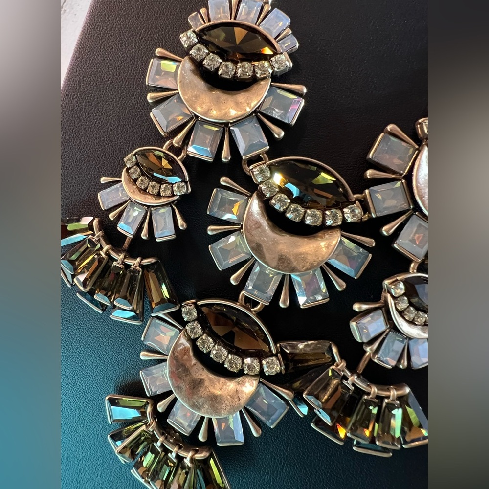Banana Republic Statement Necklace - Picture 3 of 10